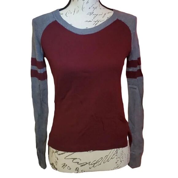 PINK Republic Lightweight Sweater - Picture 1 of 5